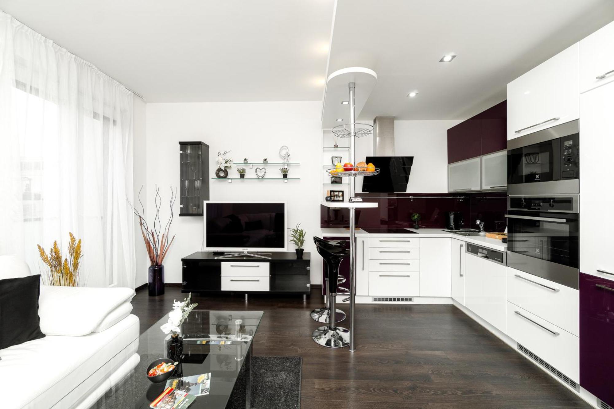 Bnb New Beautiful Apartment In The Center Of Ostrava With Option Garage Parking מראה חיצוני תמונה