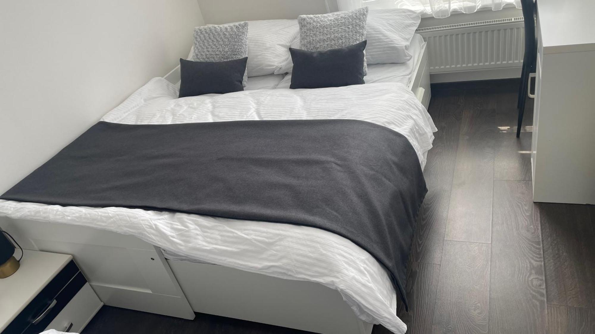 Bnb New Beautiful Apartment In The Center Of Ostrava With Option Garage Parking מראה חיצוני תמונה