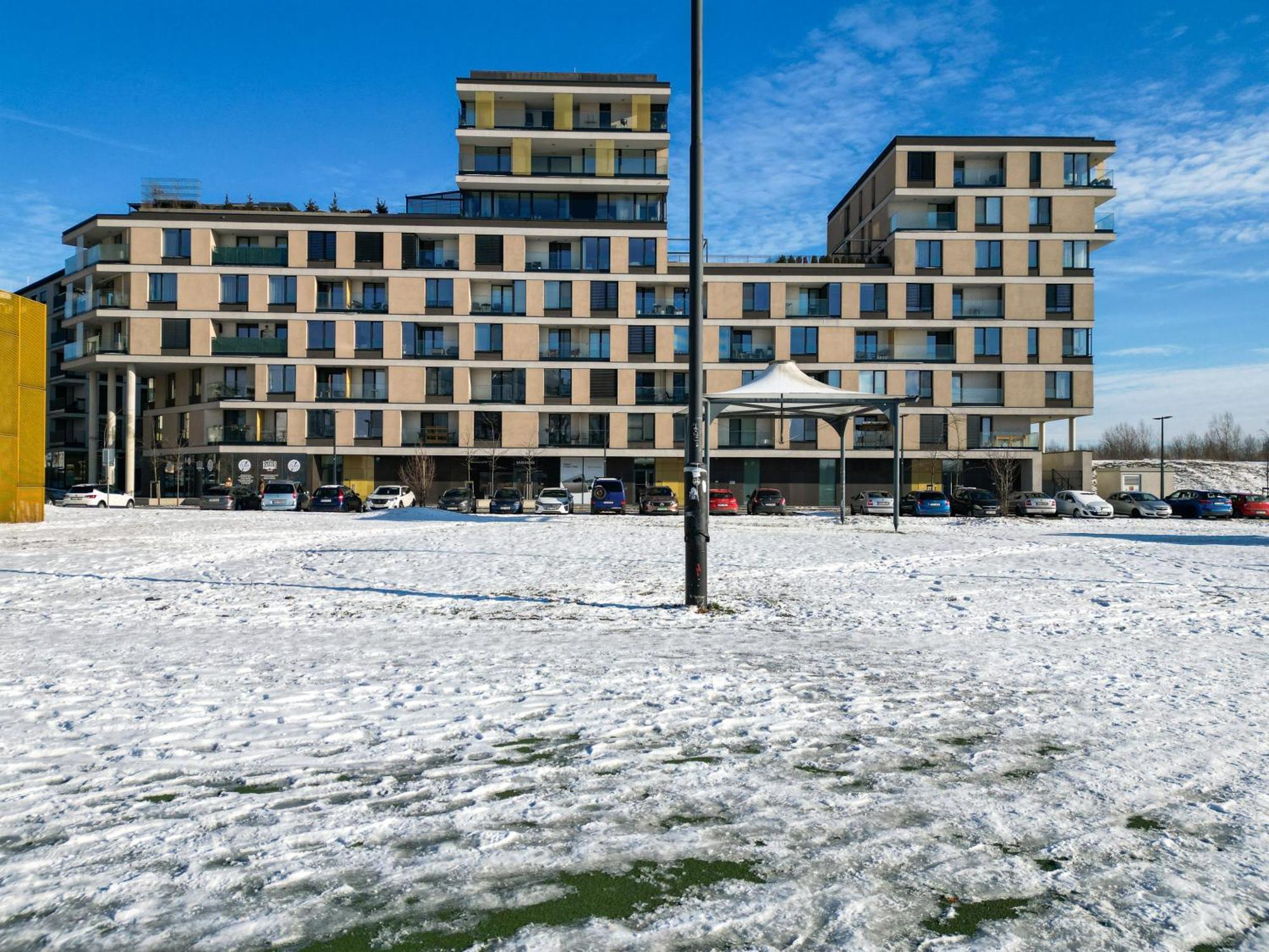 Bnb New Beautiful Apartment In The Center Of Ostrava With Option Garage Parking מראה חיצוני תמונה
