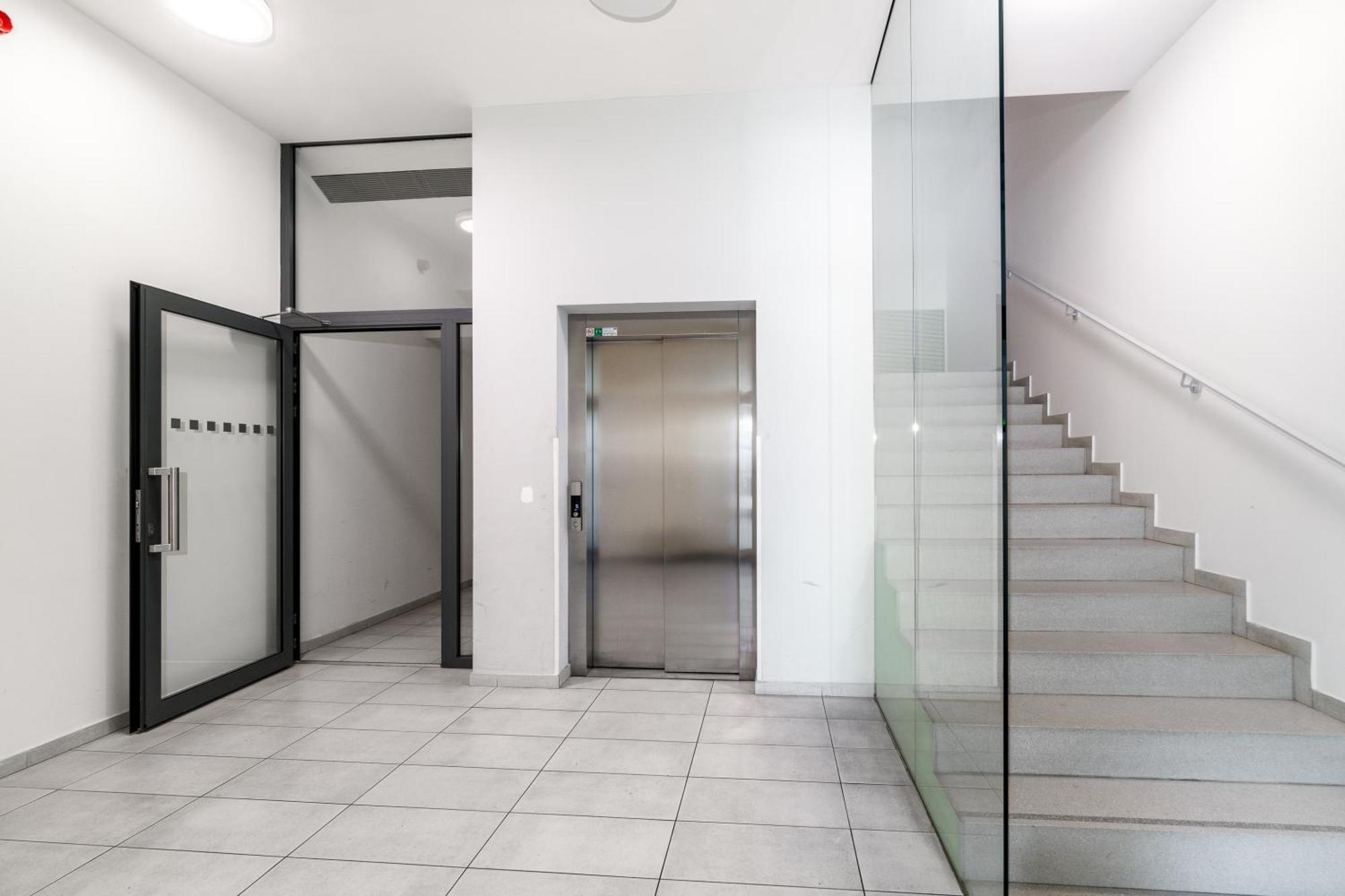 Bnb New Beautiful Apartment In The Center Of Ostrava With Option Garage Parking מראה חיצוני תמונה