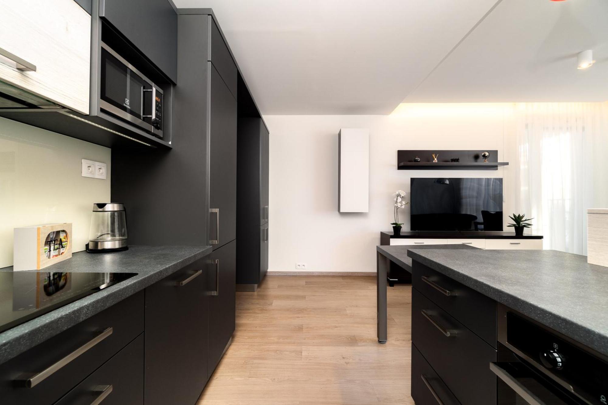 Bnb New Beautiful Apartment In The Center Of Ostrava With Option Garage Parking מראה חיצוני תמונה