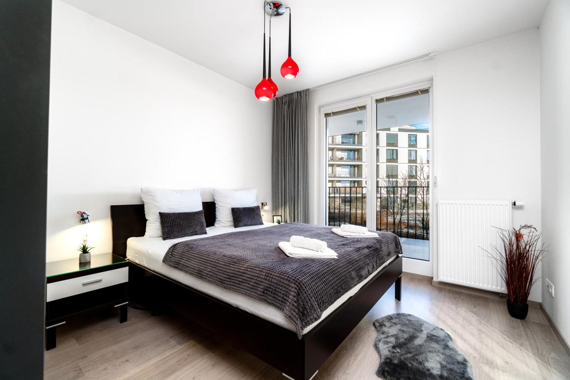 Bnb New Beautiful Apartment In The Center Of Ostrava With Option Garage Parking מראה חיצוני תמונה